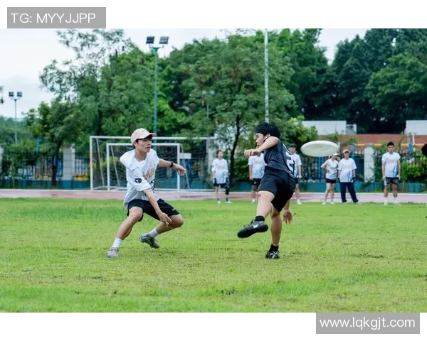 飞盘竞技与心理博弈：深入南京飞盘队的心理素质探索之旅