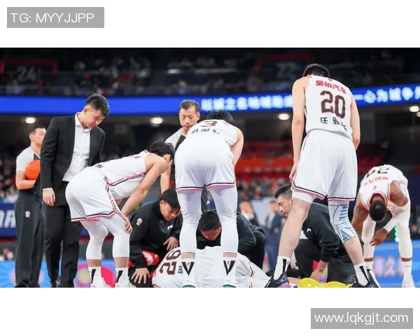 八一队与四川队激战正酣3月10日精彩赛事回顾与分析