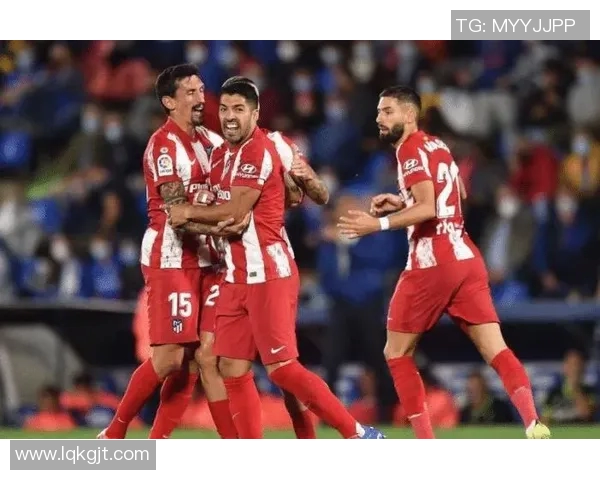 利雅得希拉尔与塔队的精彩对决揭示足球战术新趋势