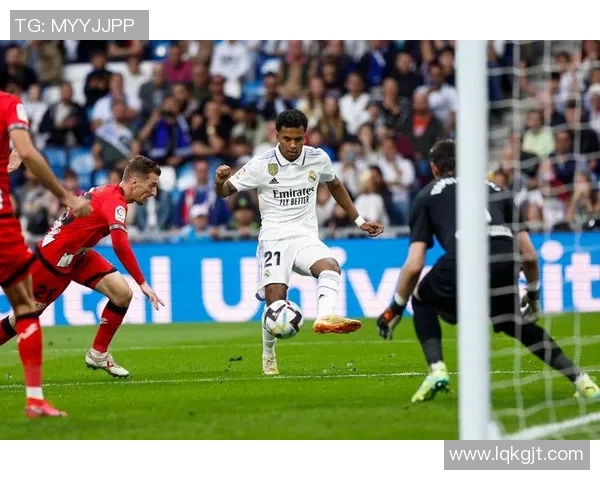 埃尔切与赫塔菲比赛因天气原因延迟进行的最新消息与分析