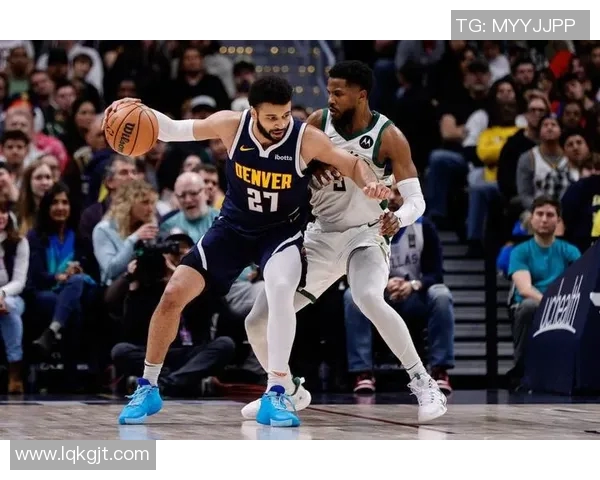 密尔沃基雄鹿VS对手的精彩对决回顾与分析