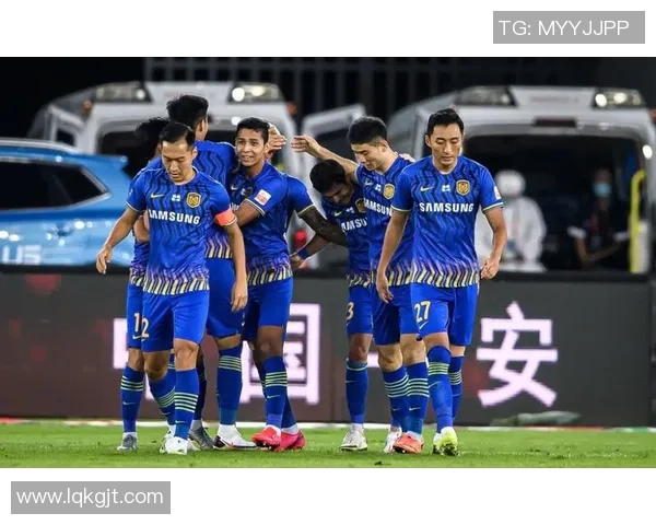 新加坡联赛精彩对决亚龙队迎战后港队全力争胜