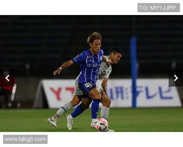 松本山雅迎战枥木球队全力争胜展现实力与团队精神