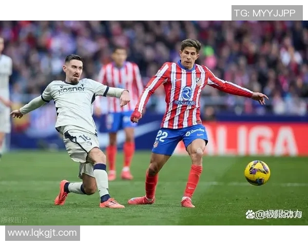 皇马与曼联激战正酣比分直播全程跟踪精彩瞬间不容错过