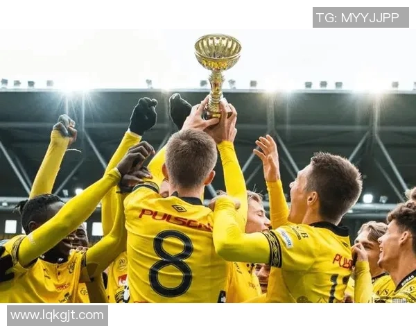 重庆足球队以64分稳居挑战赛积分榜首位展现强劲实力