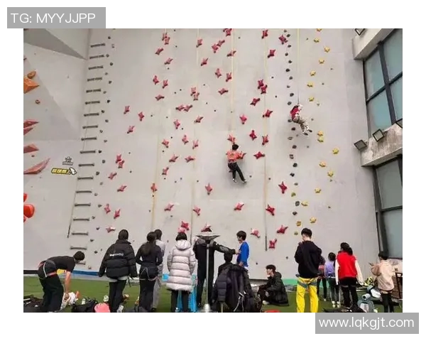 重庆攀岩队转型之路的真实记录与成长探索