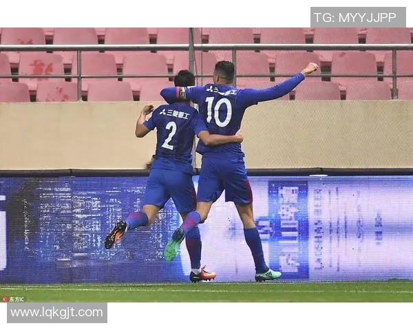 鲁能与申花激情对决视频直播全程回顾精彩瞬间与赛后分析