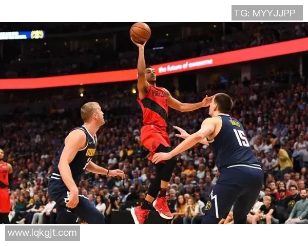 2014年雷霆与开拓者激战回顾：一场篮球盛宴的精彩瞬间与战术较量