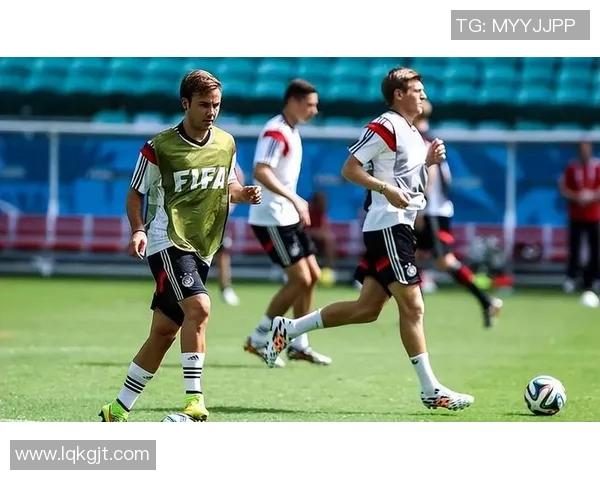 2019金杯赛精彩回顾美国队对阵巴拿马队的激烈对抗与精彩瞬间 2019金杯赛精彩回顾美国队对阵巴拿马队的激烈对抗与精彩瞬间