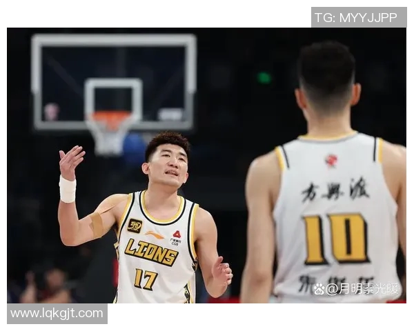 CBA福建队与广东队精彩对决回顾分析及赛后亮点总结